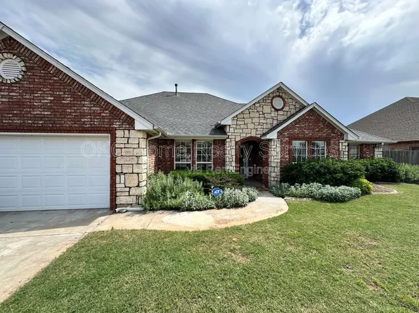 1440 W Agate Way, Mustang, OK 73064