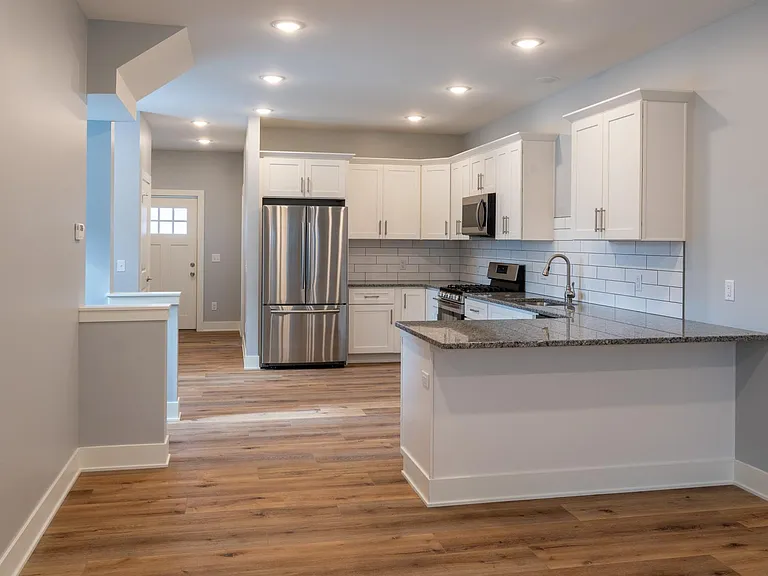 1015 Sigsbee St SE #1 — Photo 2
