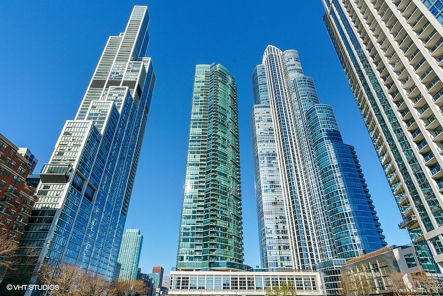 1st image of 1201 S Prairie Ave APT 2706