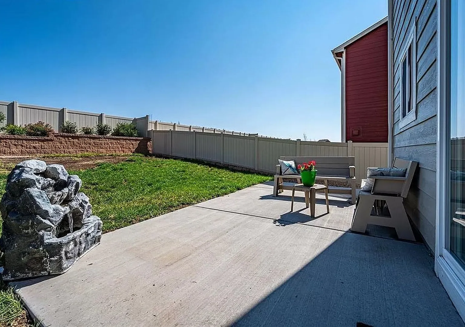 ** Rent Reduced To $2,495 ** 1 Month Free Rent If Leased By 10/01/2026 - Single Family Home For Rent — Photo 1