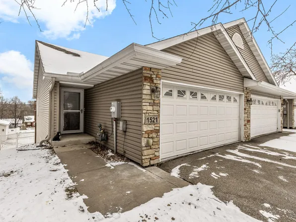 1521 Lincoln Park Dr, South Saint Paul, MN 55075