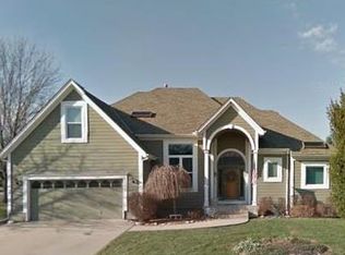 15218 Maple St, Overland Park, KS 66223