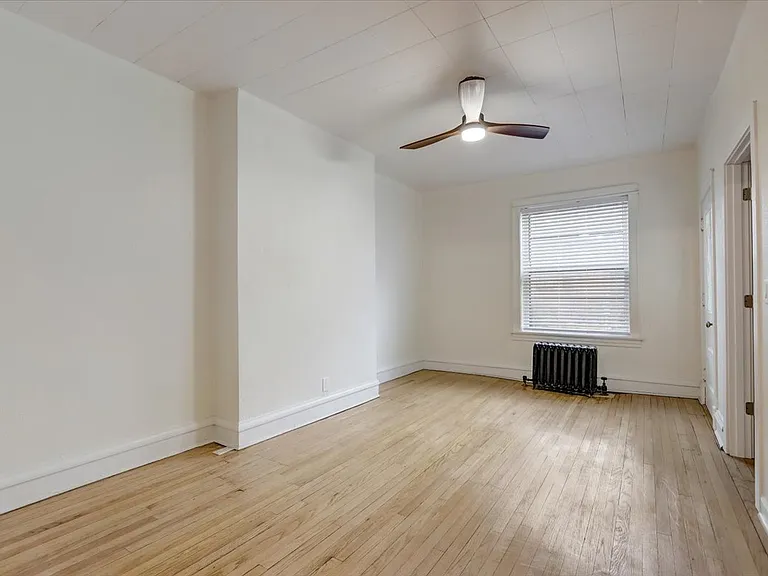 2632 N Prospect Ave — Photo 6
