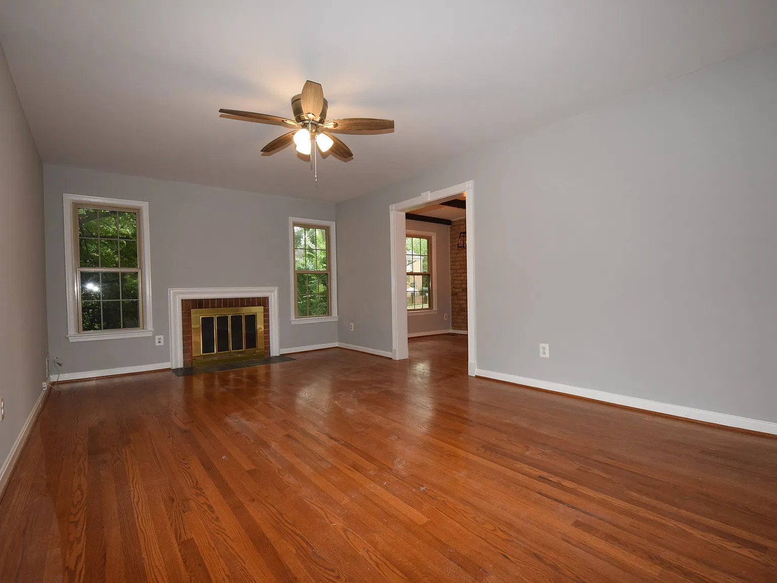3 bed, 2486 sqft, $3,900 — Photo 4