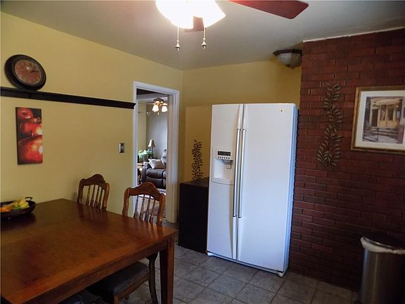 4th image of 2420 Patricia Ln