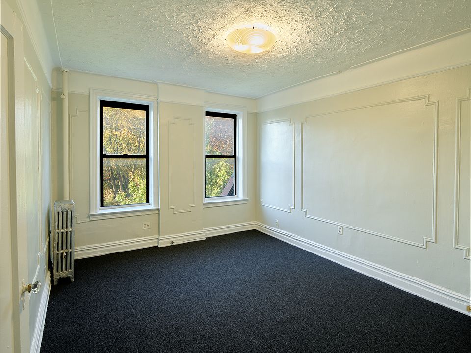 2nd image of 1006 Caton Ave APT 2C