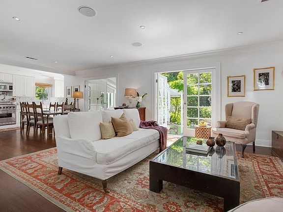 3rd image of 2217 Beverly Glen Pl