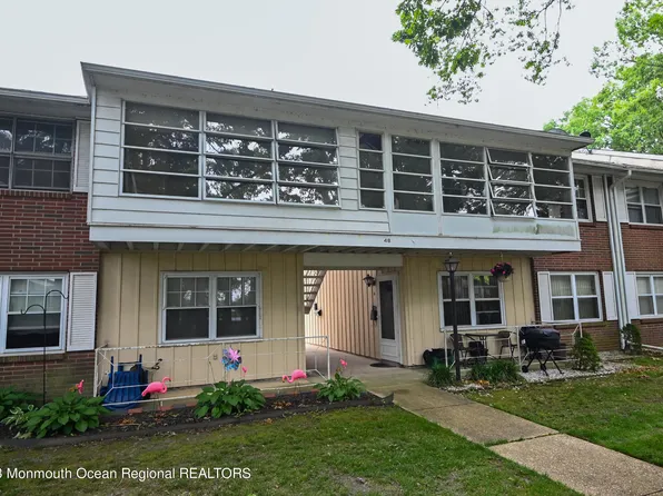 48J Cambridge Court, Lakewood, NJ 08701