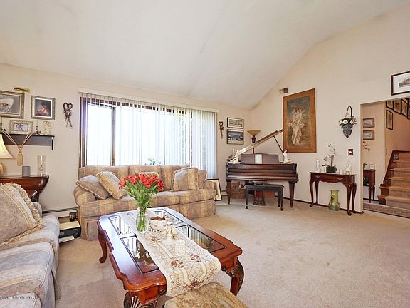 5th image of 130 Macon Ave