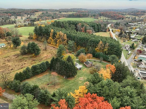 4th image of 4599 Carlisle Rd