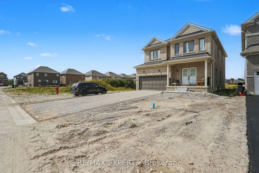 360 Russell St, Southgate, ON - View 2