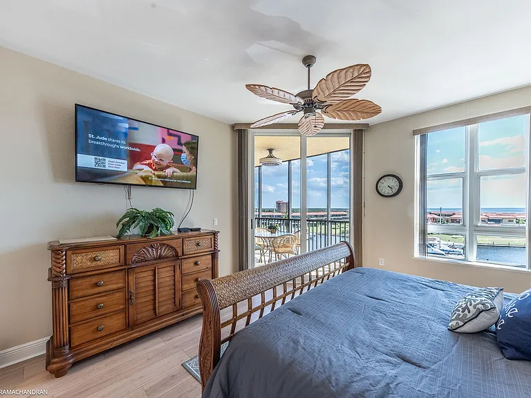 3313 Sunset Key Cir #403 — Photo 29