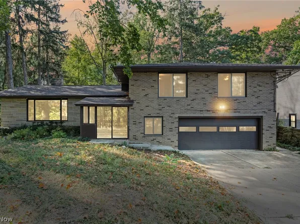 6208 Dora Blvd, Independence, OH 44131