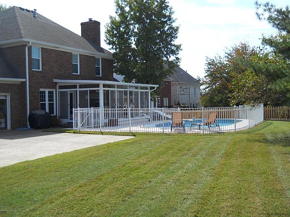 3 Season Room for Entertaining!