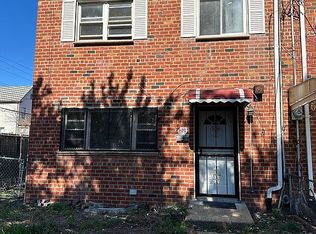 699 Conduit Blvd, Brooklyn, NY 11208