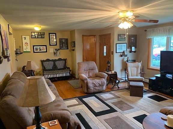 2nd image of 3307 River Park Dr