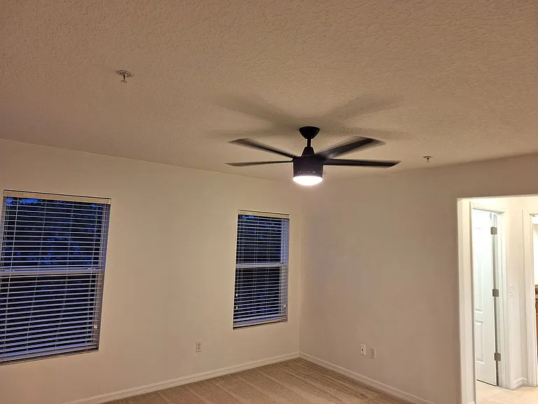 1017 Priory Cir — Photo 26