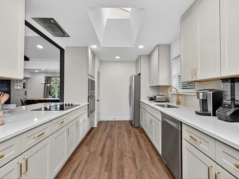 7651 La Bolsa Dr — Photo 13