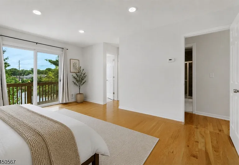 35 Reagan Way — Photo 20