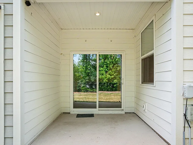 9512 Munsing Dr — Photo 28