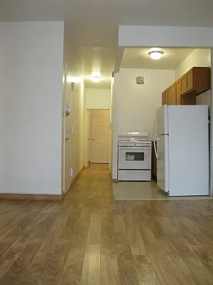 Rented by Tower Brokerage | media 4