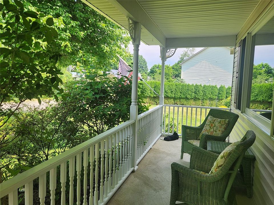 1st image of 809 Destin Dr