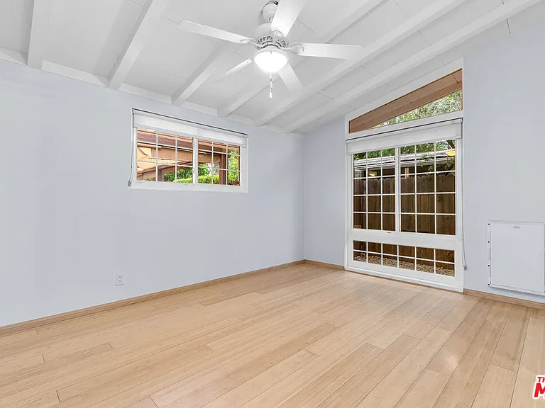 6742 Sunny Brae Ave — Photo 26