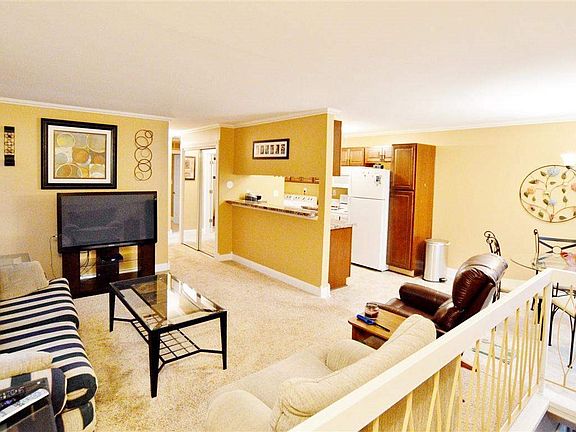3rd image of 1461 Steeple Chase Ct