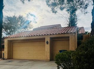 8657 N Arnold Palmer Dr, Tucson, AZ 85742