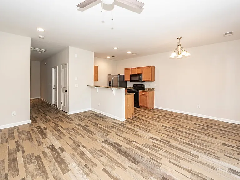 484 Truman Dr — Photo 61