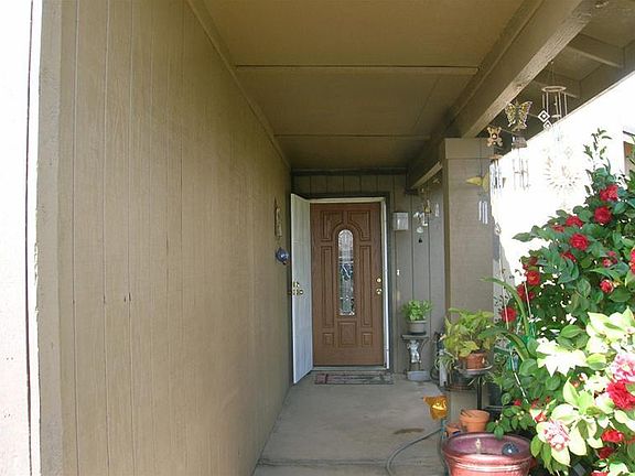 5th image of 1405 Sherwood Way