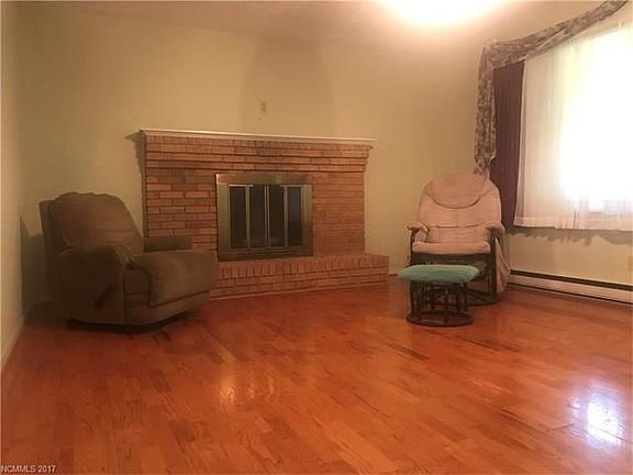 3rd image of 113 Atwood Dr #29