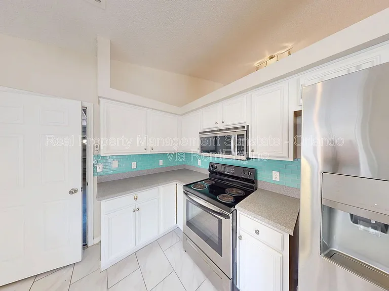 5662 Rywood Dr — Photo 14
