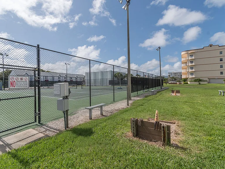516 Beach Park Ln #1-ID1044474P — Photo 31