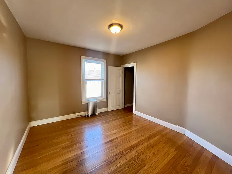 836 Main St #3L — Photo 9