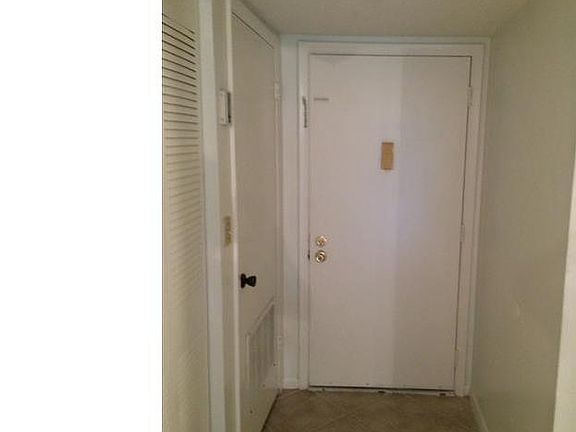 4th image of 5535 Lakewood Cir N APT 314