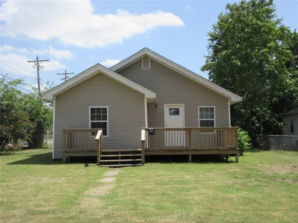 524 E Highland St, Tecumseh, OK 74873