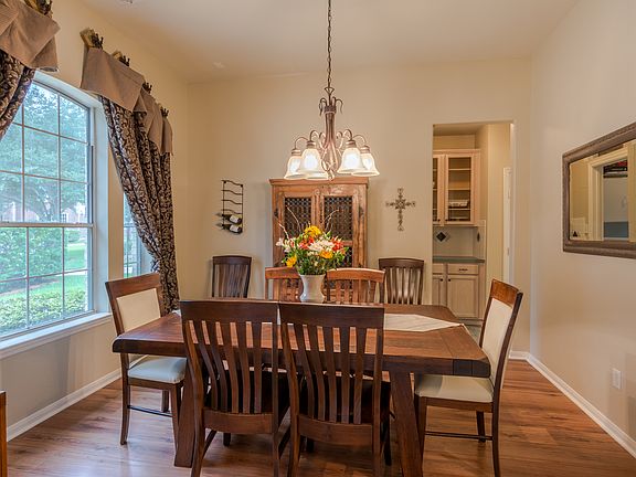 5th image of 14450 Meadow Estates Ln