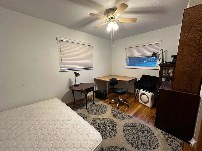 9488 Conklin Ave — Photo 30