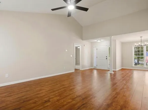 3719 E Feather Ave Room 2, Gilbert, AZ 85234