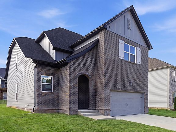 4th image of 157 Blackberry Ln
