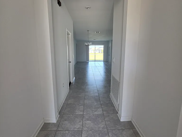 316 Heroic Rd — Photo 5
