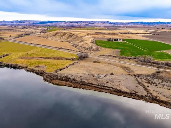 1212 River Rd, Homedale, ID 83628