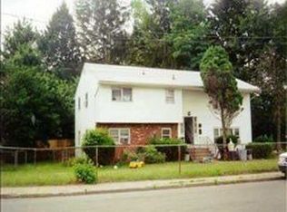 1 Jasinski Rd, Spring Valley, NY 10977