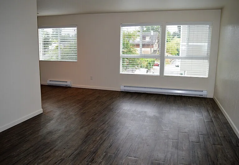 9724 6th Ave NW #B — Photo 2