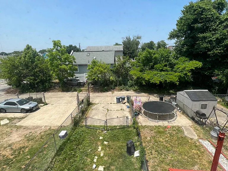 202 Virginia Ave — Photo 19