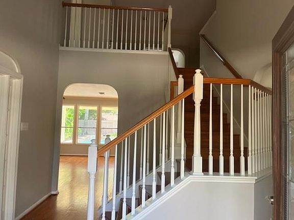 3rd image of 20915 Auburn Trace Ct