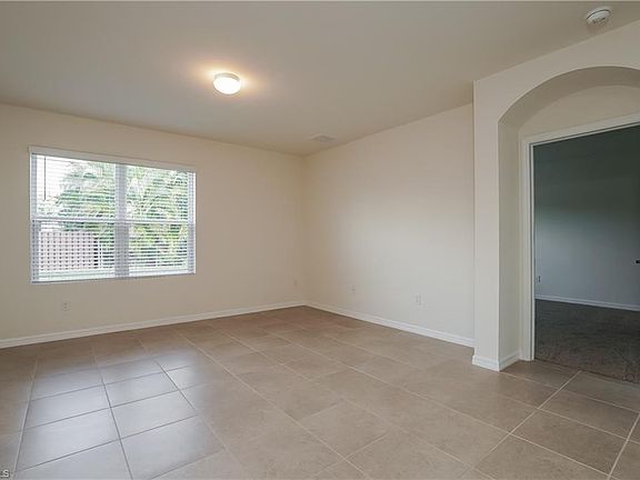 3rd image of 1825 SW 26th St