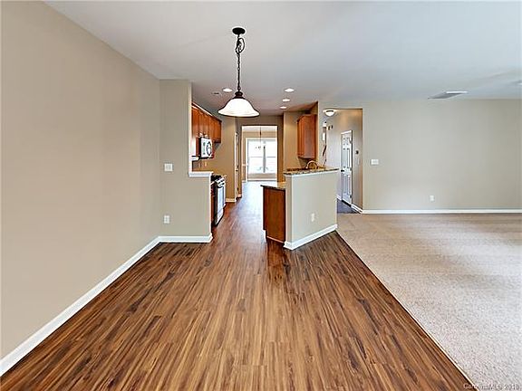 5th image of 159 Cypress Landing Dr