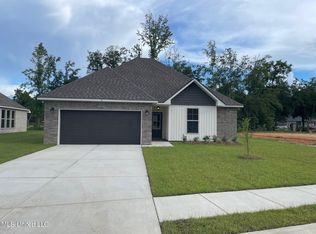 8 Alexandria Grace Dr, Long Beach, MS 39560
